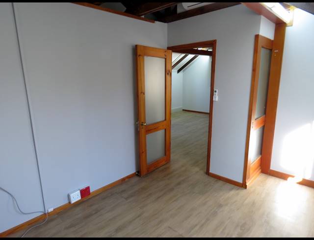 65M² OFFICE TO LET IN STELLENBOSCH CENTRAL